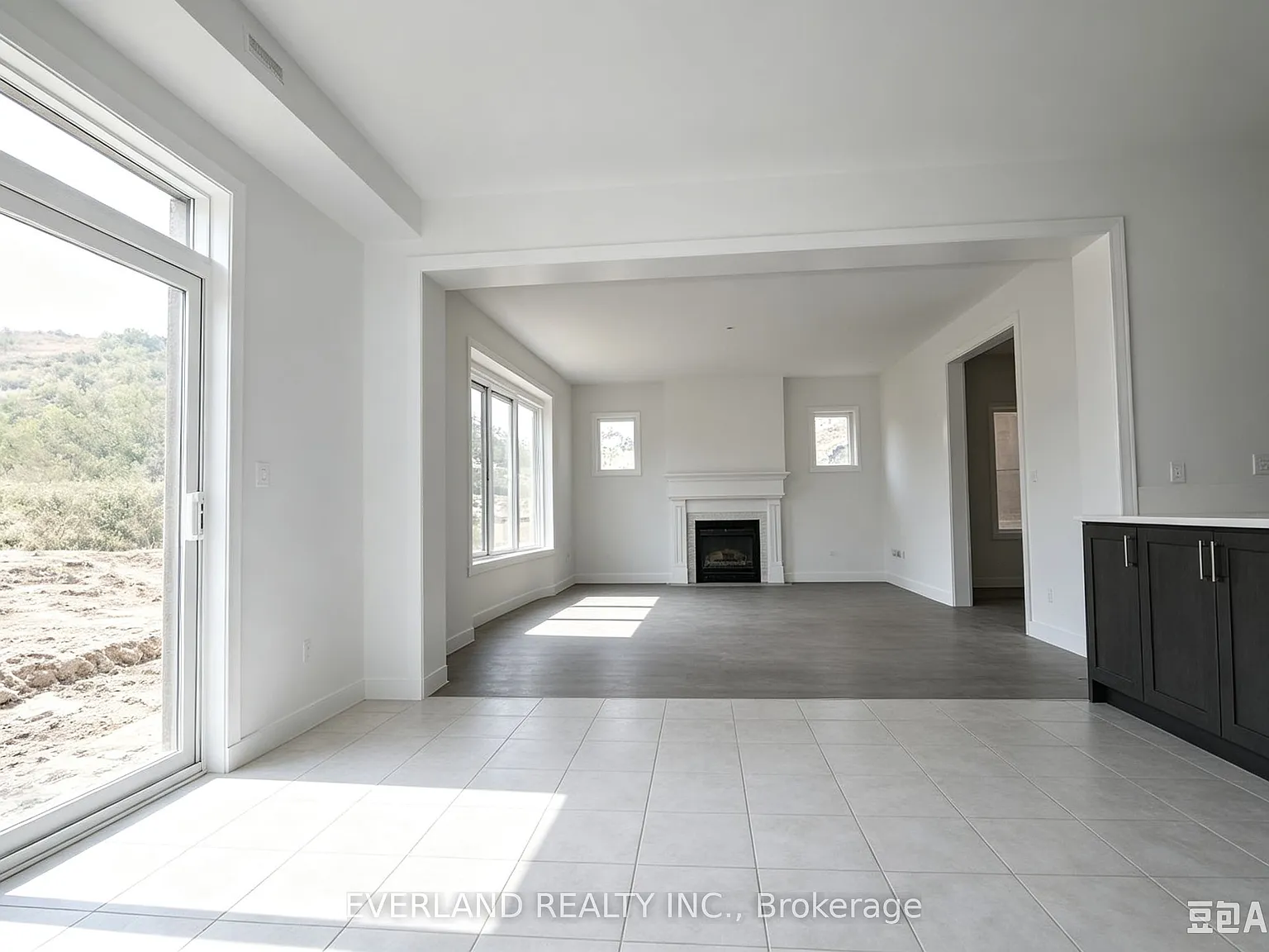 5 bed, $3,700 — Photo 2