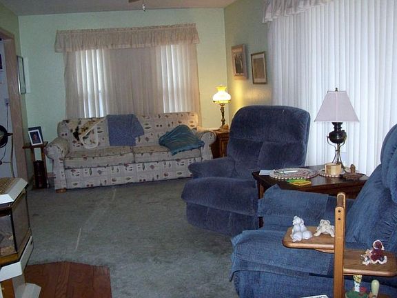 5th image of 204 N Lake Dr