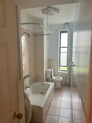 Rented by Compass | media 27