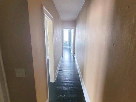5th image of 352 1/2 E 20th Ave