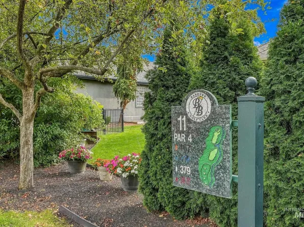 896 W Colchester Dr, Eagle, ID 83616