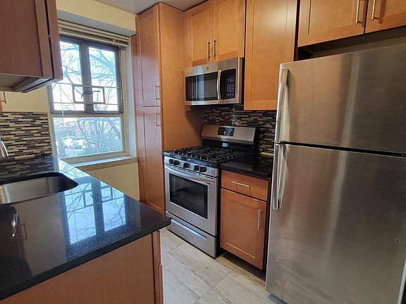 5th image of 18902 64th Ave APT 3F