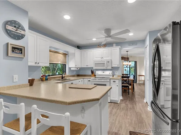 5184 SE Schooner Oaks Way, Stuart, FL 34997