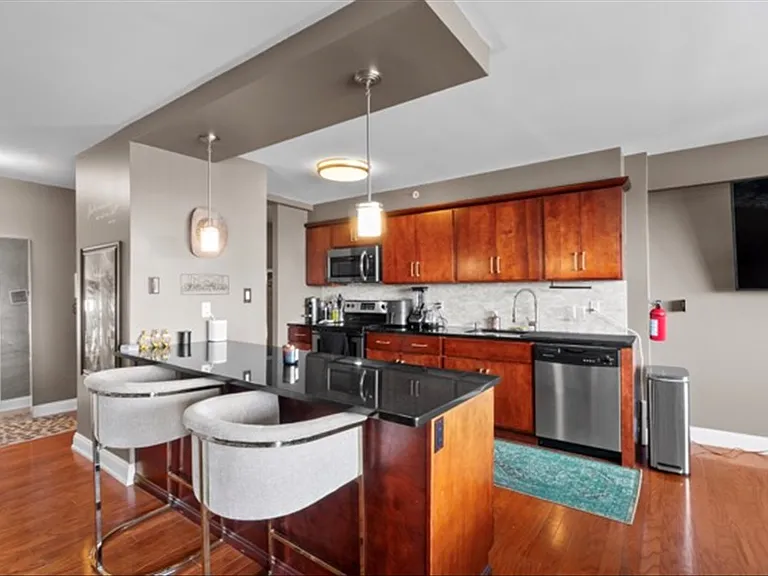 60 Parkway Dr E #12A — Photo 23