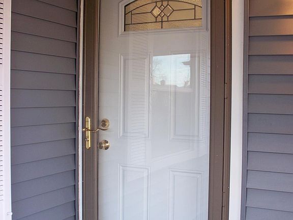 2nd image of 1442 Parkview Ave