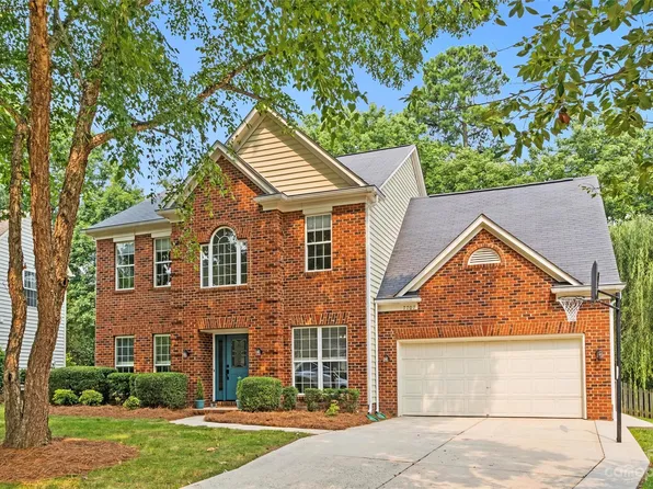 7707 Tanager Ln, Charlotte, NC 28269