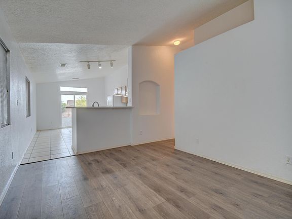 3rd image of 6003 Celestial Ave NW