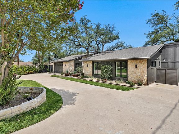 5th image of 3004 Patio Cir