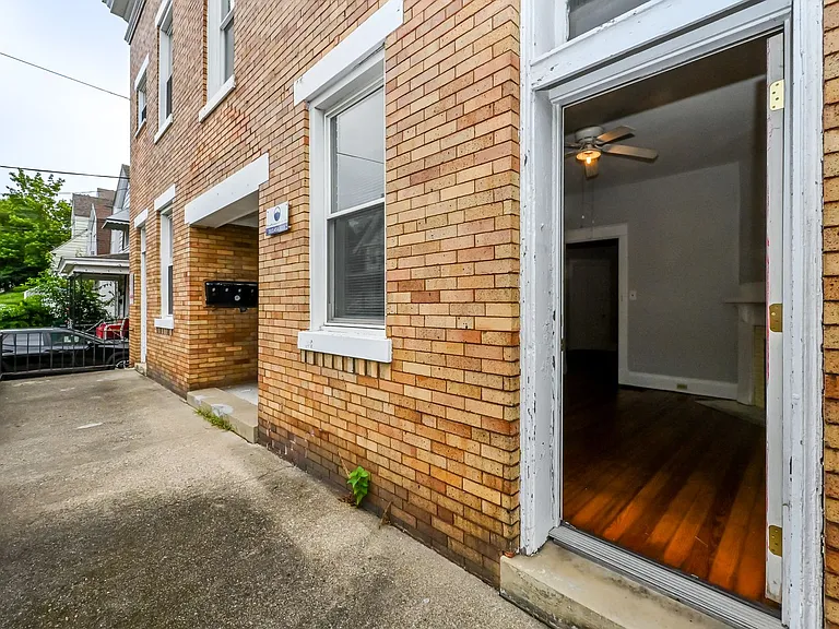 2342 Chickasaw St #3 — Photo 16