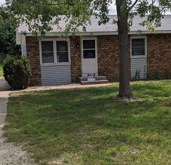351 N Lindy St — Photo 4