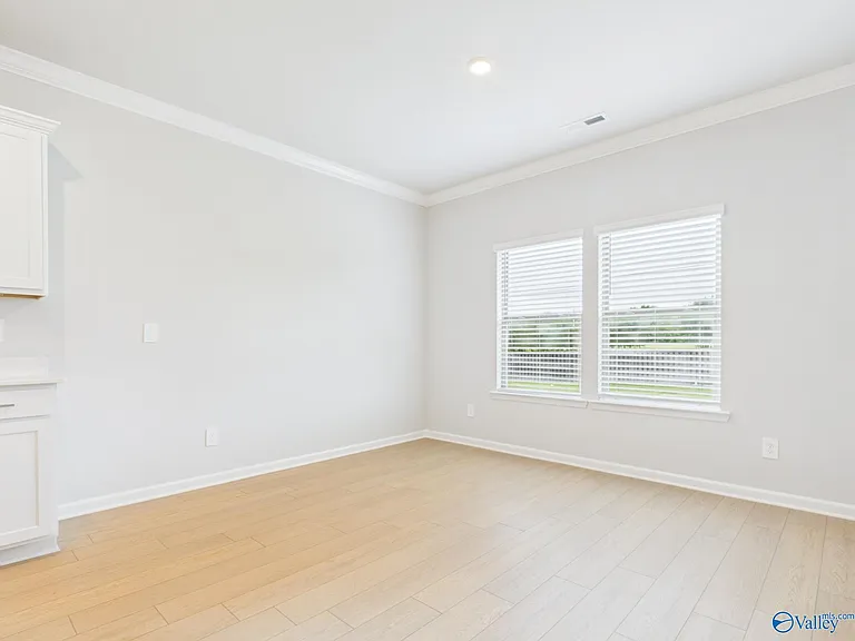 18072 Longleaf Dr — Photo 8