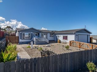 1053 Fulton Ave, Coos Bay, OR 97420