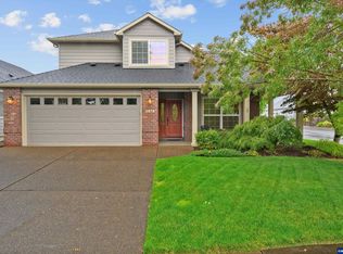 2078 SE Rhododendron Ave, Dallas, OR 97338