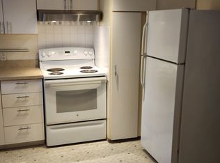 1215 NW 85th St, Seattle, WA 98117