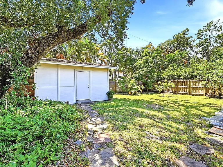 1516 SW 24th St — Photo 22