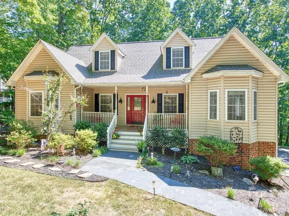 28 Gentlewood Trl, Candler, NC 28715