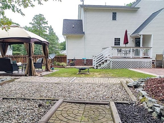 5th image of 23907 Fawn Ct