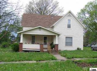 318 Washington St, Lyndon, KS 66451