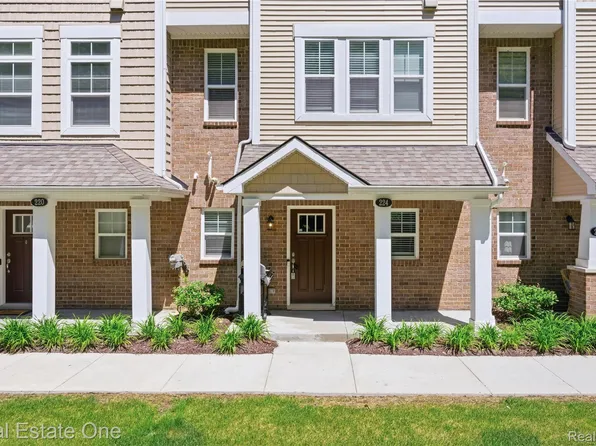 224 Sean St, Brighton, MI 48116