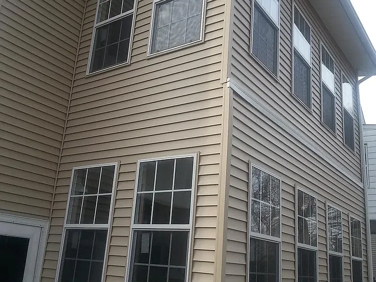 17 Ten Eyck Ave #1 — Photo 4