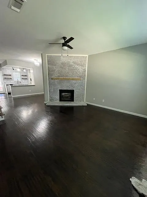 236 Samuel Blvd — Photo 2