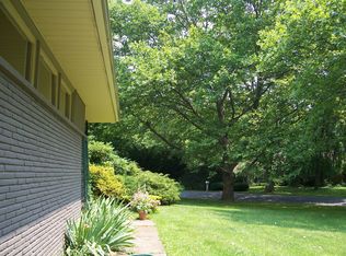 3647 Mountain View Ave, Easton, PA 18045