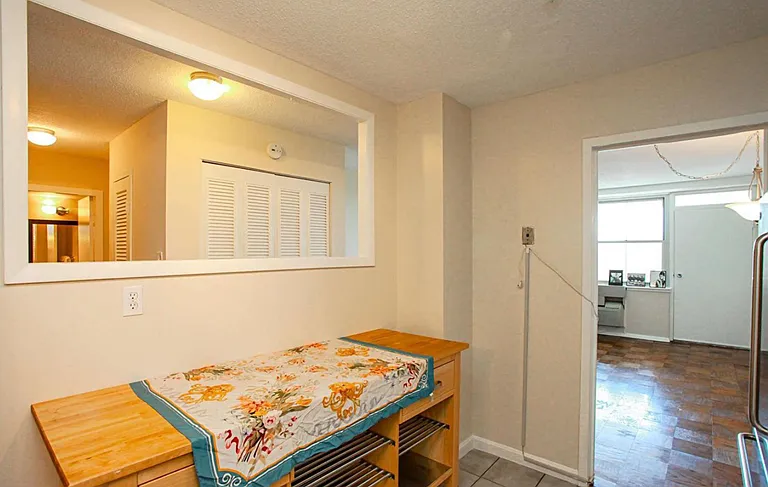 2030 N Adams St #1108 — Photo 3