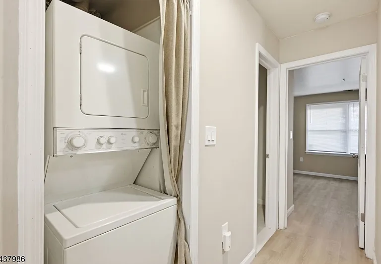 235 Dakota St #5 — Photo 9