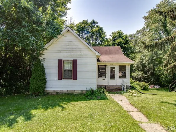 2623 Powhattan St, Alton, IL 62002