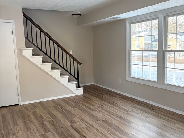 240 Canterbury Ln APT B