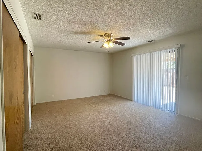 4929 Sparrow Hawk Ln — Photo 13