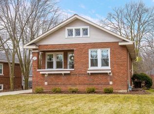 906 Webster Ave, Wheaton, IL 60187