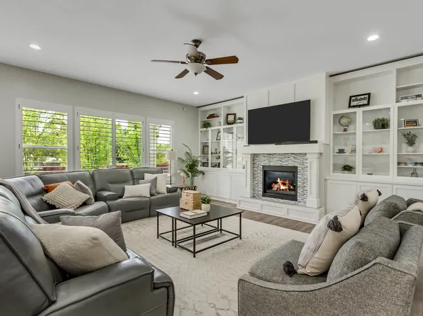2420 E Royal Pine Cv, Cottonwood Heights, UT 84093