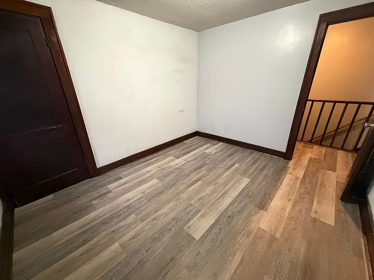 306 Dawes St — Photo 17
