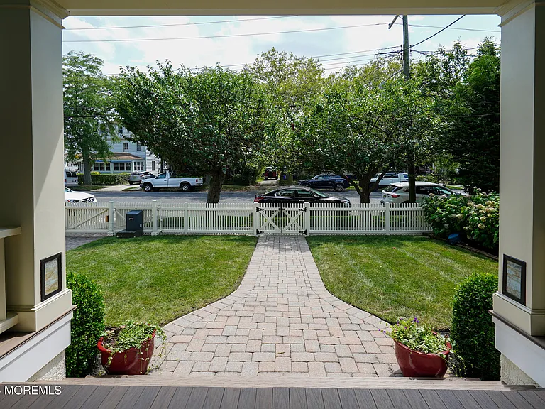 511 Asbury Ave #MAIN HOME — Photo 7
