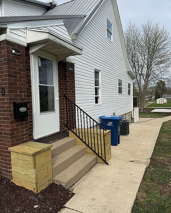 1st image of 310 Rice St