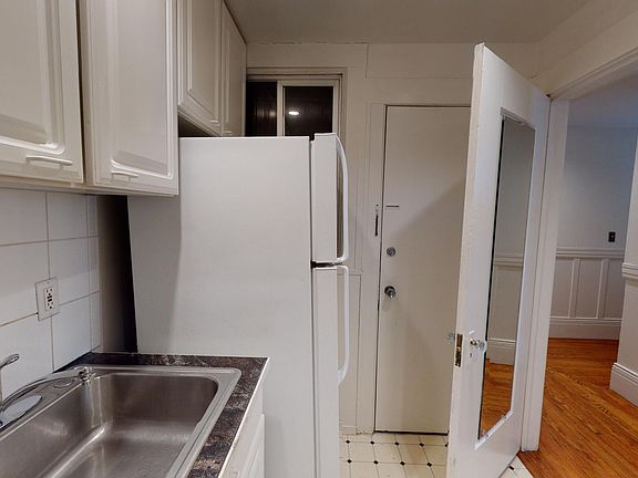 5th image of 1046 Mason St #7
