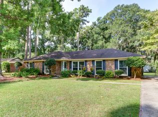 1425 Whitfield Park Cir, Savannah, GA 31406