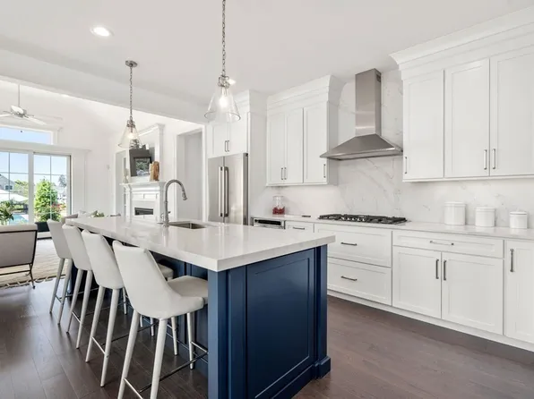 5 Pioneer Rd #5, Framingham, MA 01701