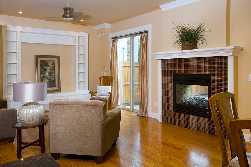 INDOOR/OUTDOOR FIREPLACE