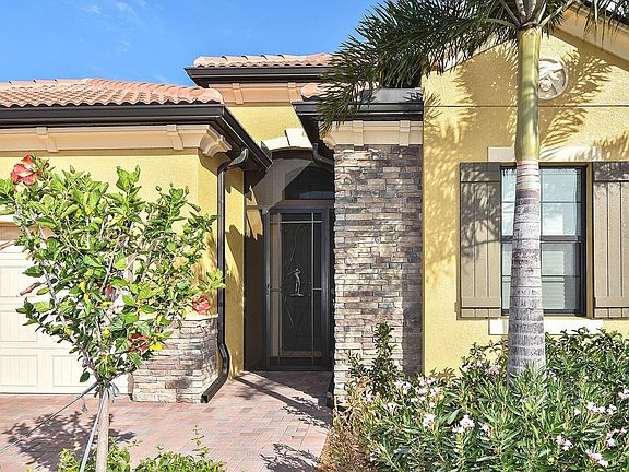 4th image of 23499 Waverly Cir