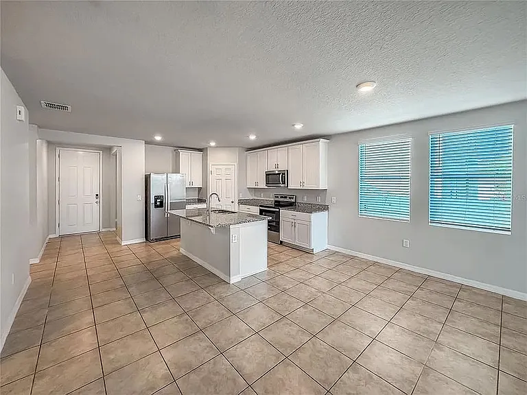 864 Teton St — Photo 5