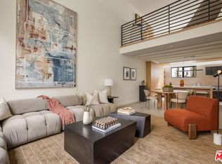 917 1/2 Hilldale Ave, West Hollywood, CA 90069