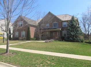 415 Morgan Ln, Fox River Grove, IL 60021