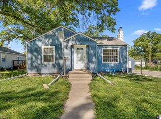 1015 N 13th St, Beatrice, NE 68310