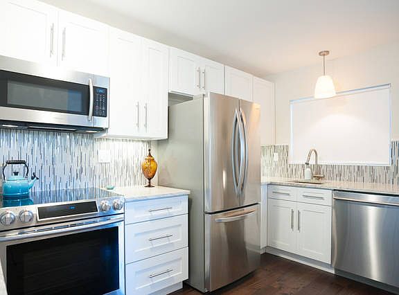 3rd image of 350 Arapahoe Ave APT 1