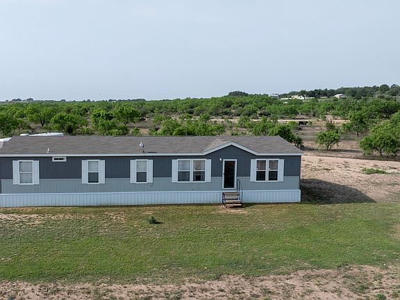 2nd image of 2315 County Road 472