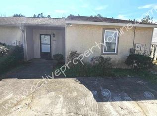 220 Northlake Dr, Warner Robins, GA 31093