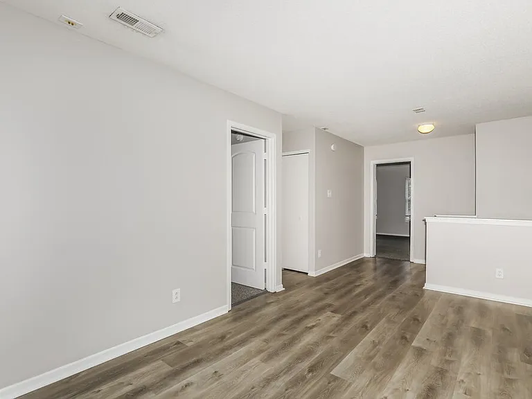 2371 Summerwood Ln — Photo 10
