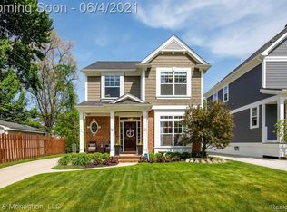 819 Longfellow Ave, Royal Oak, MI 48067